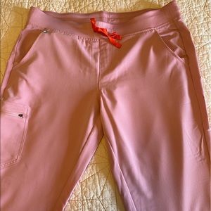Figs Pink Chalk PXL Zamora joggers brand new